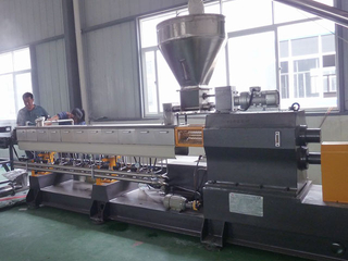 UTSE-65 Parallel Co-rotating Twin Screw Extruder